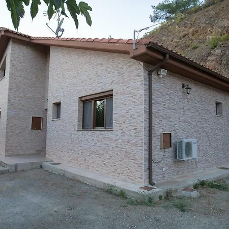 Satori Hut - Habitación en casa particular
