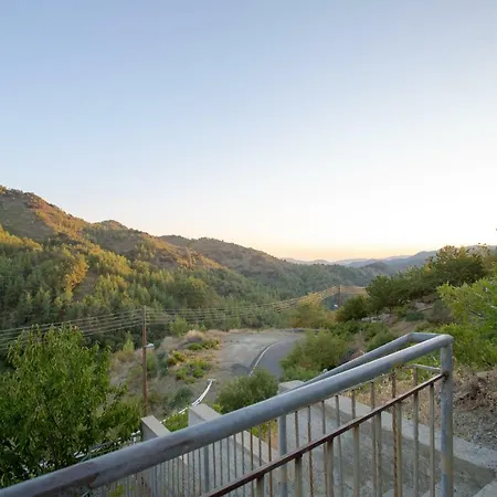 Satori Hut -