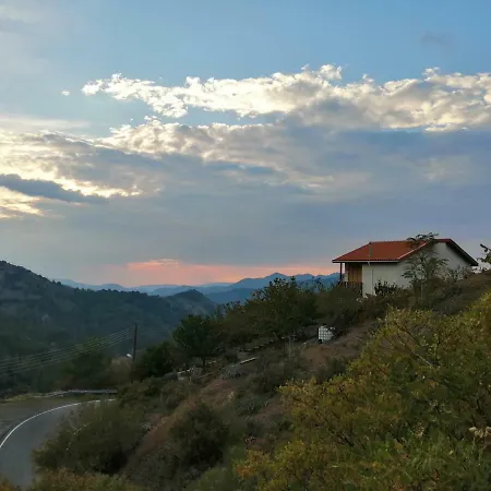 Satori Hut - Agios Dimitrios